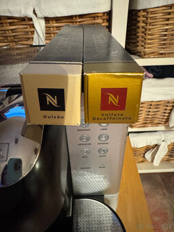 Kávovar Nespresso DeLonghi Lattissima EN720.M - 2