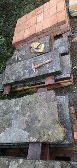 Pískovec, cihly 120 let - 2