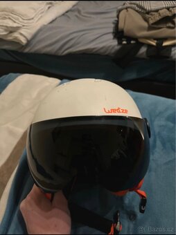 Helma na lyžování - 2