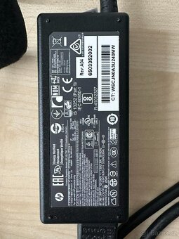 Originální nabíječka HP 65W - 2