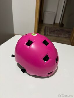 Růžová cyklistická helma - 2