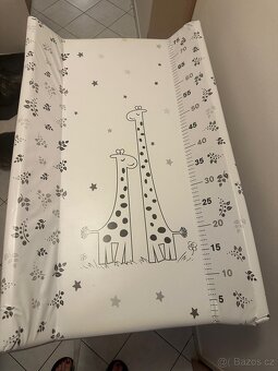 Přebalovací pult + vanička - 2