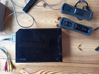 Prodám Nintendo Wii - 2