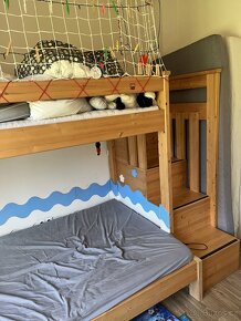 Dvoupatrová postel s úložným prostorem - 2