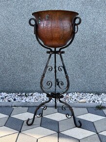 Starý stojan s květináčem kované železo a měď - 2