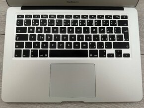 Apple Macbook Air 13¨ 2017 / 1,8 GHz / 8Gb / 256Gb SSD - 2