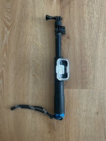 Selfie tyč SP Gagets s pouzdrem na ovládání - 2