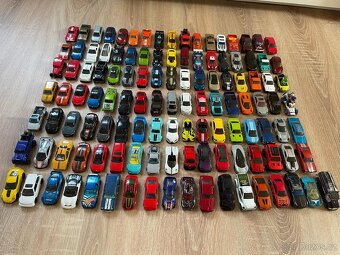 Autička hot wheels nové 1/64 - 2