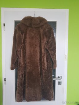 kožich s límcem z lišky - 2