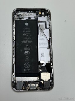 Kompletni zadny kryt originalni na iphonu 6s. - 2