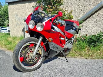 Kawasaki ZXR750 - 2