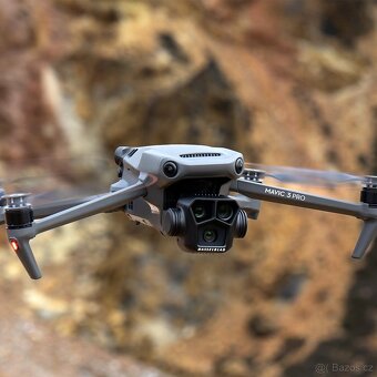 DJI Mavic 3 Pro Fly more combo - 2