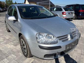 VW GOLF DÍLY  5 V - 2