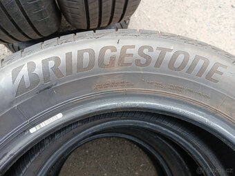 letní pneu 215/60 r17 - 2