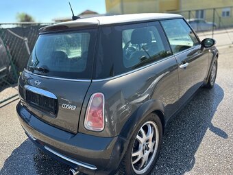Mini One 1.6 benzin Automat r.v.2006 Park Lane - 2