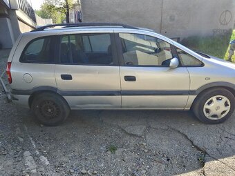 Prodám auto značky Opel Zafira 1.6 - 2
