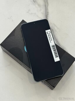 Samsung Galaxy S22, 256GB Green - 2