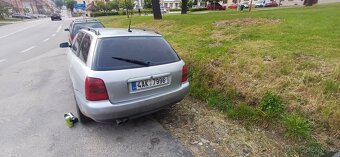 Audi A4 Avant 2.5 tdi - 2