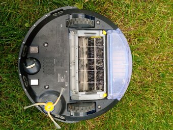 Robo vysavač - 2
