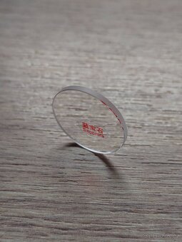 Safírové sklíčko 24x2 mm - 2