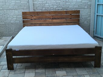 Prodám manželskou postel 180cm x 200cm - 2