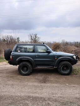 NISSAN PATROL Y61 - 2