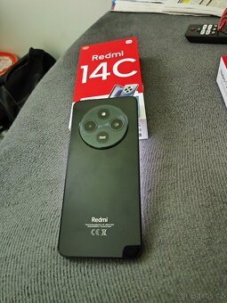 Prodám 3 mobily Xiaomi Redmi 2 x 13C + Redmi 14C - 2