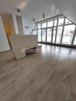 Pronájem podkrovního bytu 3+kk,90 m2,Zlín - 2