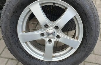 Zimní Sada Alu Kola 5x114.3 215/65 R16 Dezent - 2