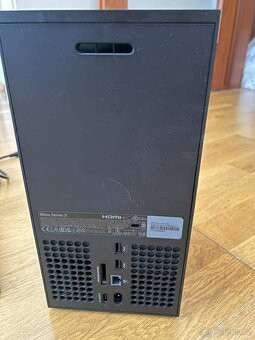 Xbox series X 1T + 2 ovladače + Hogwarts Legacy - 2