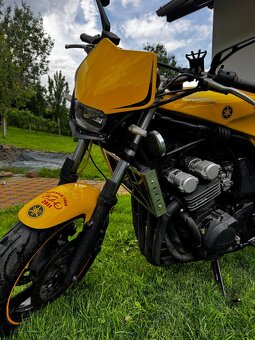 Yamaha FZS 600 Fazer - 2