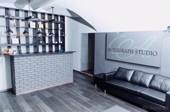 ✨ Hledáme beauty mistry do srdce Prahy ✨  💎 Stylový salon - 2