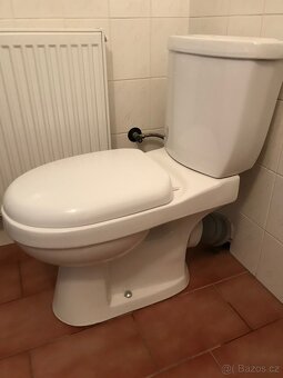 Umyvadlo a záchod - 2