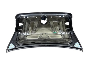 Páté dveře hnědá metalíza LB8R VW Passat B7 sedan r.v. 2013 - 2