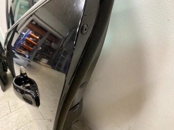 Levé zadní dveře černá metalíza LC9X VW Golf 5 kombi 2008 - 2