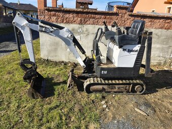Bobcat E10 - 2