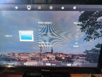 Hisense LHD24W26SEU - 2