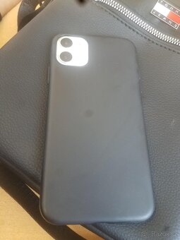 iPhone 11 /64 gb - 2