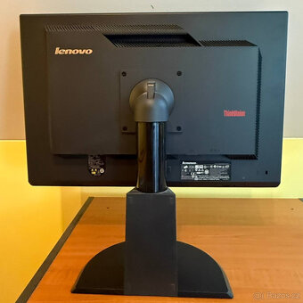 Prodám monitor Lenovo ThinkVision L2240pwD - 2