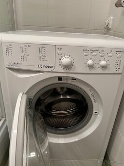 Pračka Indesit 5kg - 2