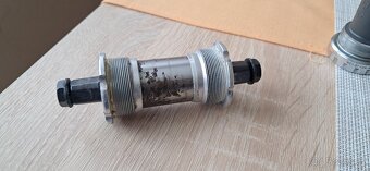 Predám Campagnolo Veloce stredové zloženie ITA 10Eur - 2