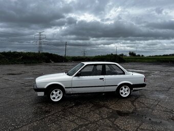 BMW E30 316i - 2