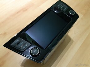 Rádio SWING+ pro Škoda Fabia III. - 6V0035871H - ZÁNOVNÍ - 2