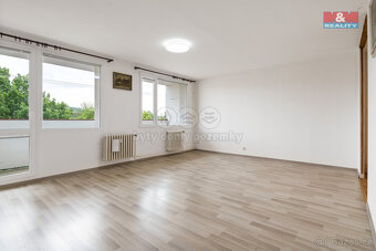 Prodej bytu 2+1, 56 m², Beroun, ul. Slapská, lodžie - 2