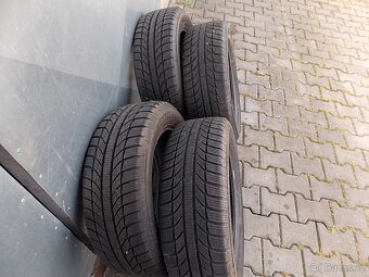 Zimní pneu 205/60 R16 - 2