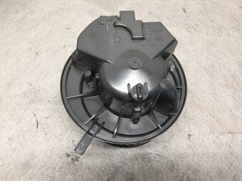 VW GOLF 5 2003-2008 - VENTILÁTOR TOPENÍ 1K1 819 015 - 2