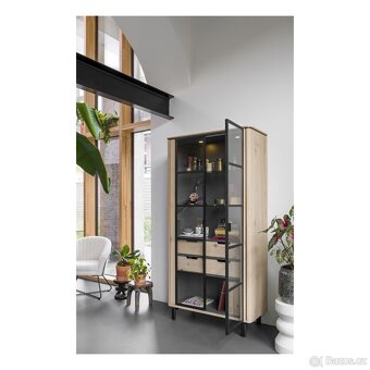 Designová vitrína Livada – dubová dýha, skandinávský styl - 2