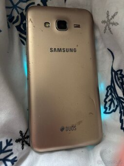 Samsung Galaxy J3 Duos telefon dotykac - 2