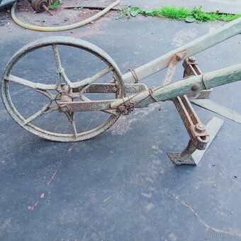 plečka retro historická - 2