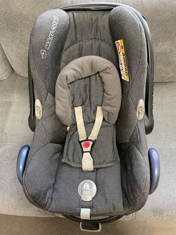 Autosedacka vajicko Cabriofix +Isofix zakladna - 2